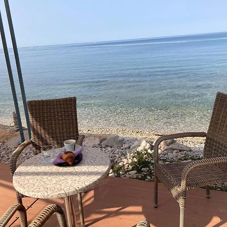 Ferienwohnung Sommer Новиград Екстериор снимка
